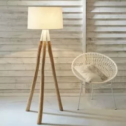 Maisons Du Monde Lampadaires Lampadaire Branche D'eucalyptus Et Abat-jour Blanc H152 -Luminaires Soldes Boutique lampadaire branche d eucalyptus et abat jour blanc h152 1000 7 29 177436 7