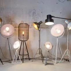 Bepurehome Lampadaires Lampadaire Trépied Métal Blanc Lampe Sur Pied -Luminaires Soldes Boutique lampadaire trepied metal blanc lampe sur pied 2