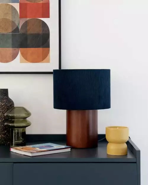 Maisons Du Monde Lampes à Poser Lampe En Bois D'hévéa Marron Et Abat-jour En Velours Bleu Nuit 2 Maisons Du Monde Lampes à Poser Lampe En Bois D'hévéa Marron Et Abat-jour En Velours Bleu Nuit – Image 2