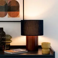 Maisons Du Monde Lampes à Poser Lampe En Bois D'hévéa Marron Et Abat-jour En Velours Bleu Nuit 5 Maisons Du Monde Lampes à Poser Lampe En Bois D'hévéa Marron Et Abat-jour En Velours Bleu Nuit -Luminaires Soldes Boutique lampe en bois d hevea marron et abat jour en velours bleu nuit 1000 5 25 228026 4